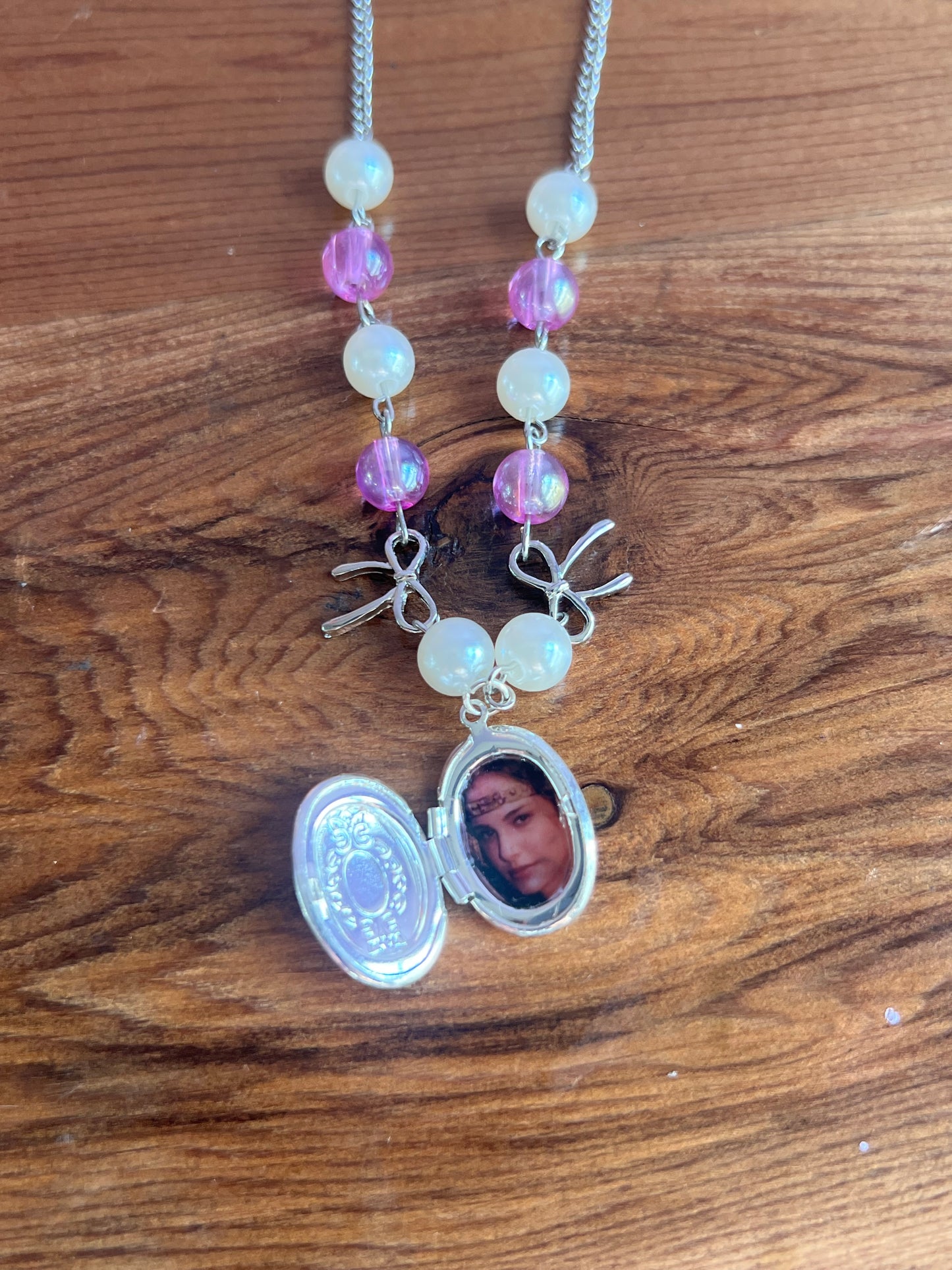 Padmé Locket Necklace